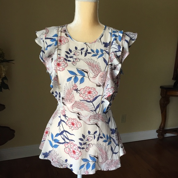 Monteau Tops - Monteau flutter sleeve crane floral blouse EUC L